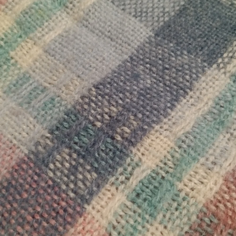 Faribo Vintage Acrylic/Wool Blend Pastel Plaid Fringed Throw USA Made